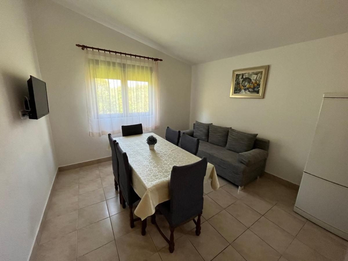 Apartmani Sekana Starigrad Paklenica Exteriér fotografie