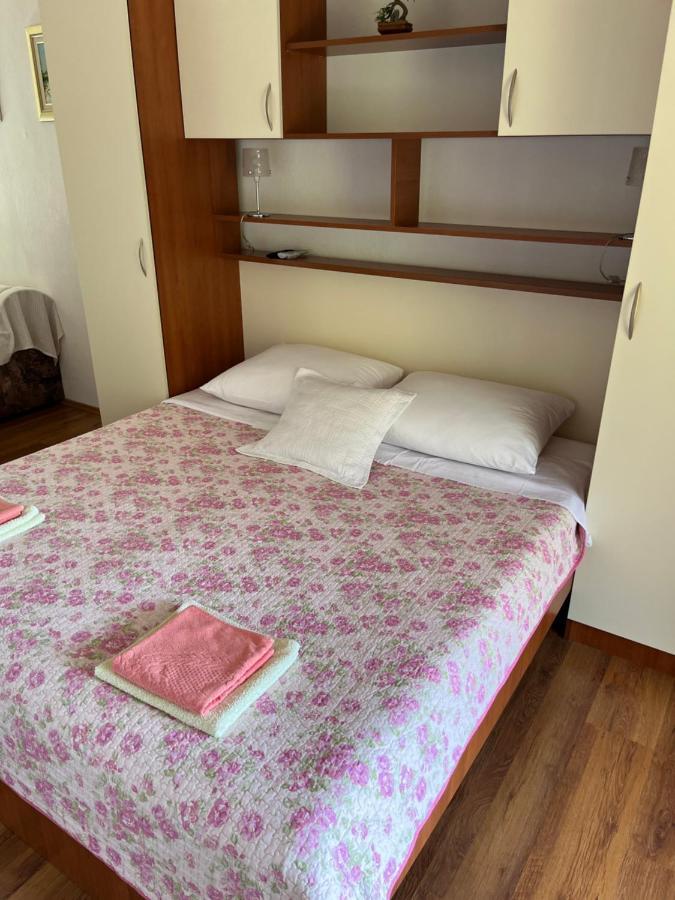 Apartmani Sekana Starigrad Paklenica Exteriér fotografie