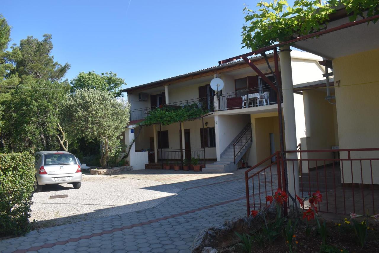 Apartmani Sekana Starigrad Paklenica Exteriér fotografie