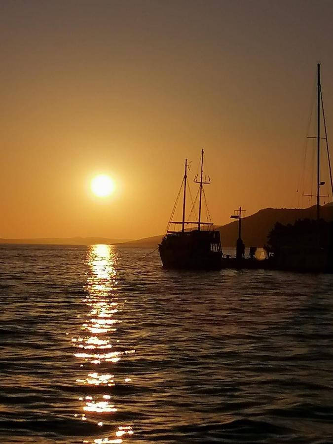 Apartmani Sekana Starigrad Paklenica Exteriér fotografie