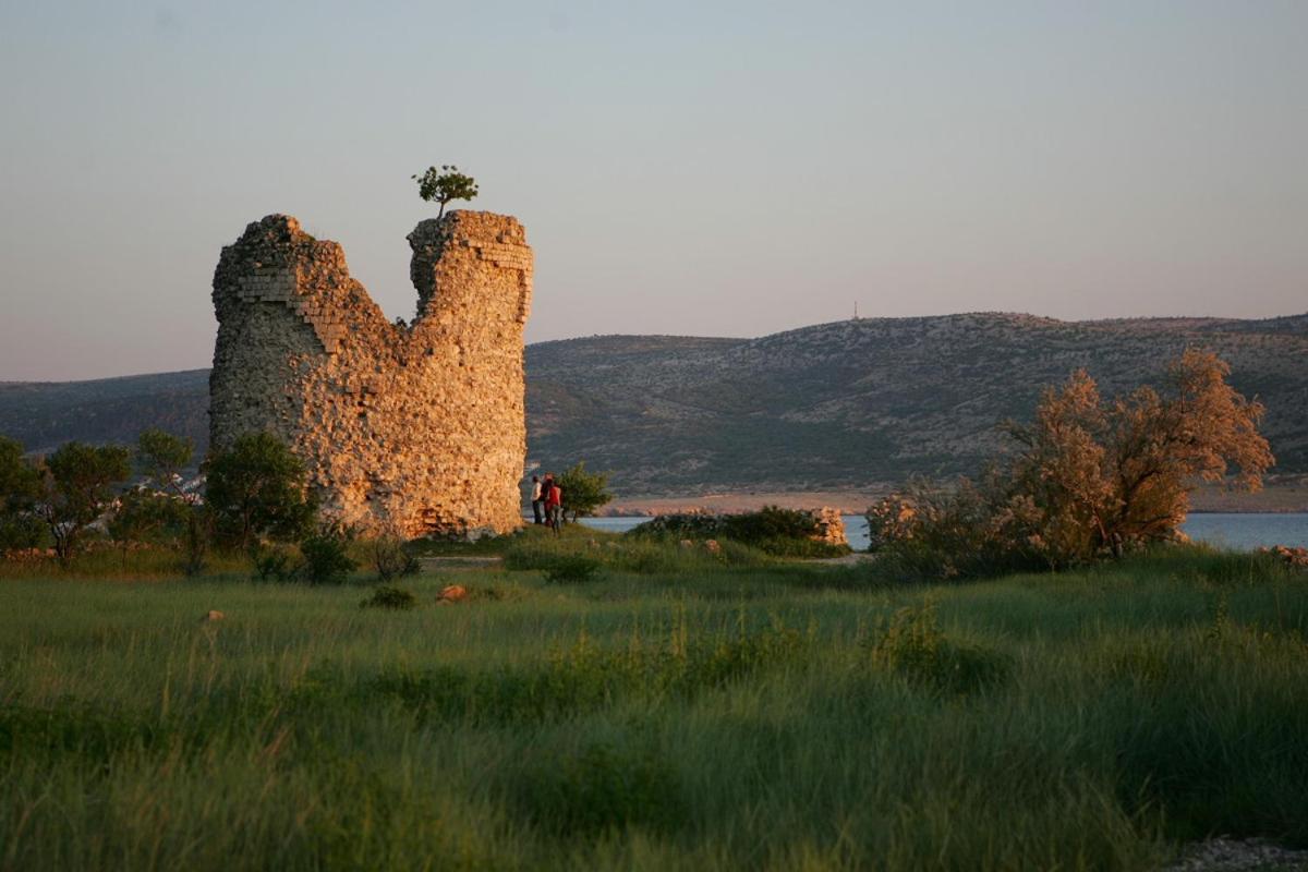 Apartmani Sekana Starigrad Paklenica Exteriér fotografie